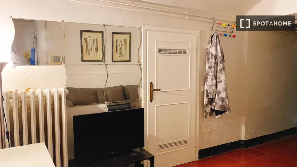 Immagine 6 di Appartamento in affitto  in Lungarno Amerigo Vespucci a Firenze