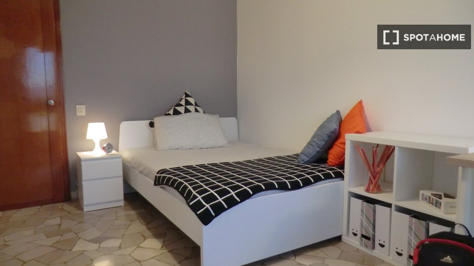 Immagine 1 di Camera condivisa in affitto  in via Vecchia a Padova