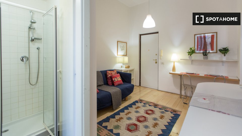 Immagine 19 di Appartamento in affitto  in Via Pompeo Magno a Roma