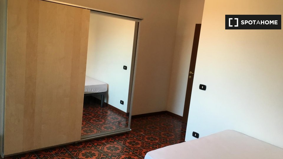 Immagine 3 di Camera condivisa in affitto  in Via Luigi Vestri a Bologna