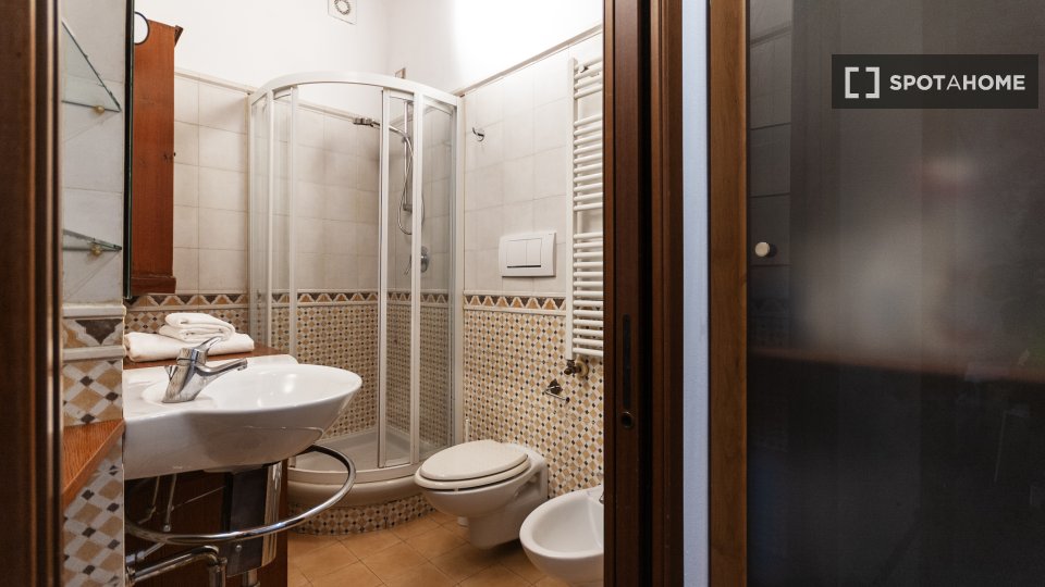 Immagine 18 di Appartamento in affitto  in Via Anfiteatro a Milano