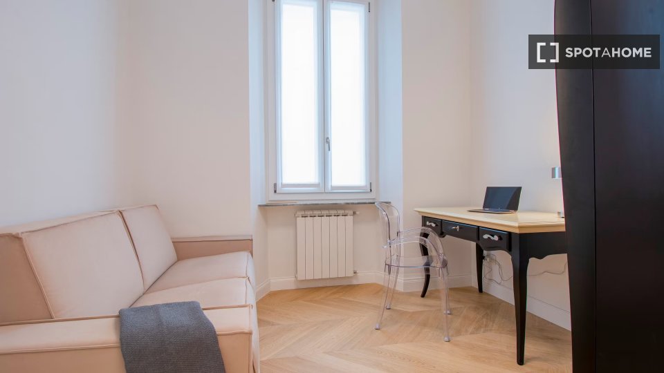 Immagine 13 di Appartamento in affitto  in Via Camillo Cavour a Firenze