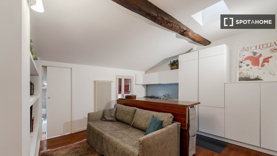 Immagine 4 di Appartamento in affitto  in Via delle Tovaglie a Bologna