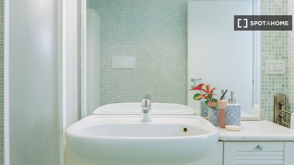 Immagine 8 di Appartamento in affitto  in Via Pompeo Cambiasi a Milano