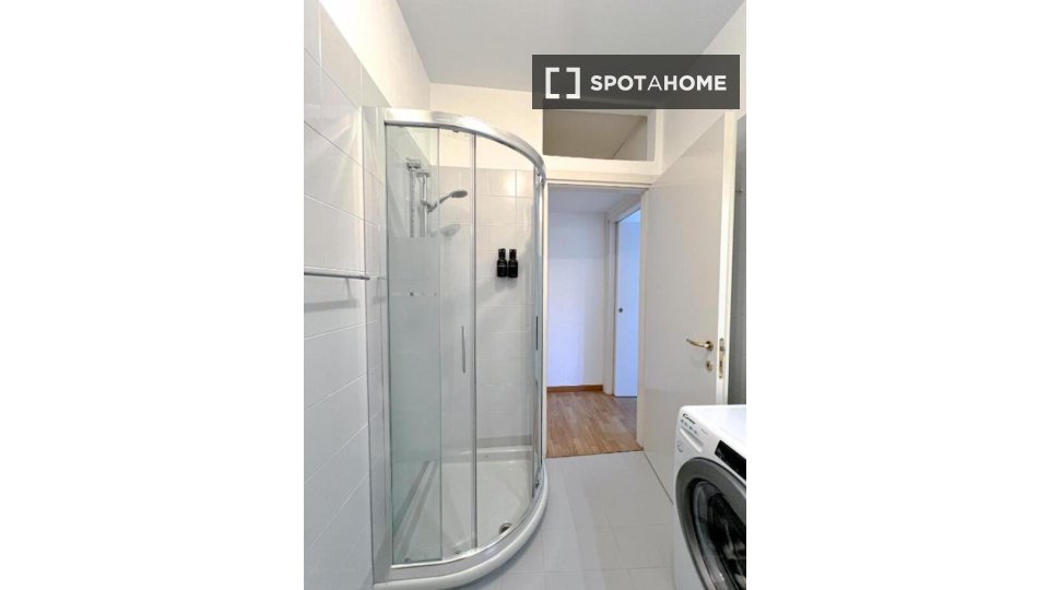 Immagine 13 di Appartamento in affitto  in Corso Genova a Milano