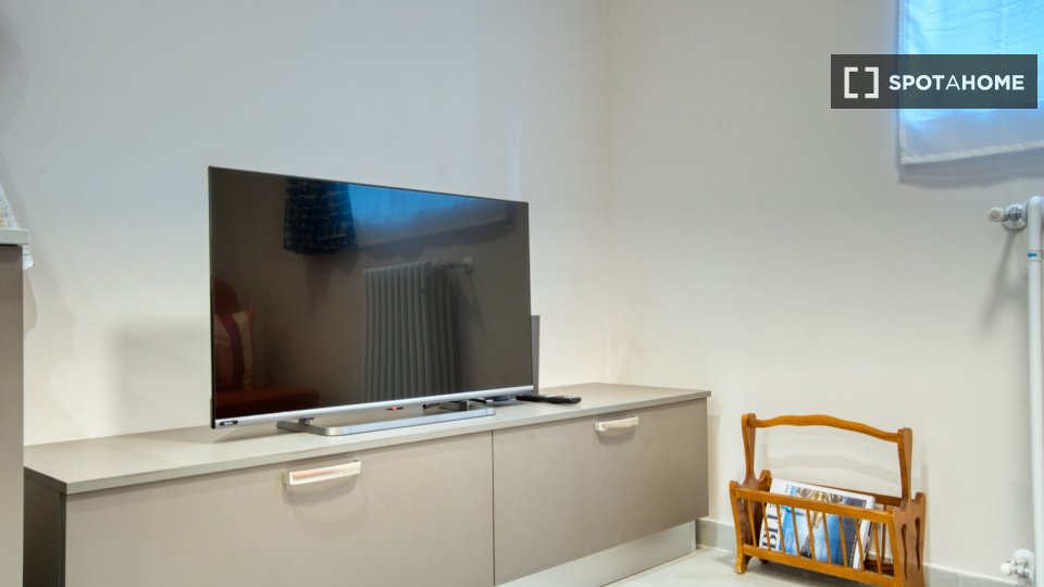 Immagine 5 di Appartamento in affitto  in Piazzale Nizza a Milano