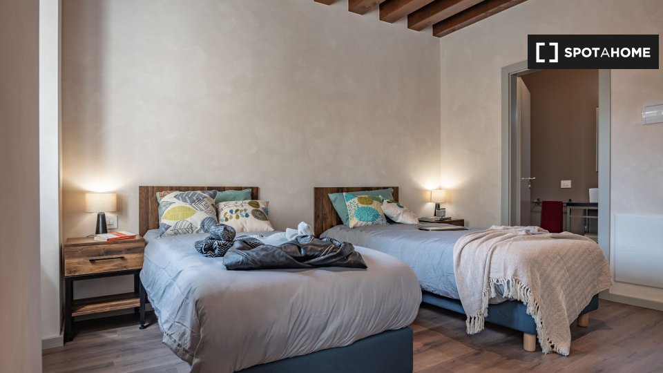 Immagine 15 di Camera condivisa in affitto  in Via Paganini a Rovereto