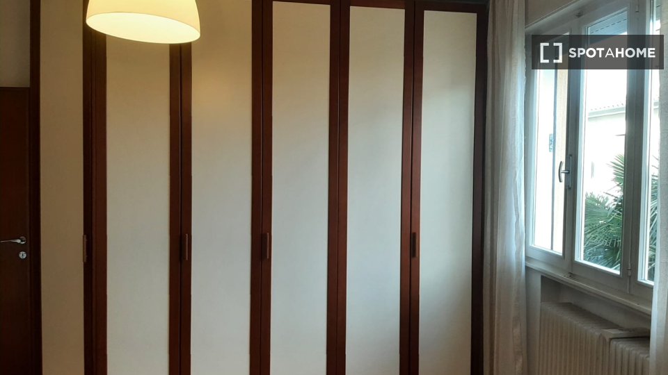 Immagine 6 di Camera condivisa in affitto  in Via Zara a Padova