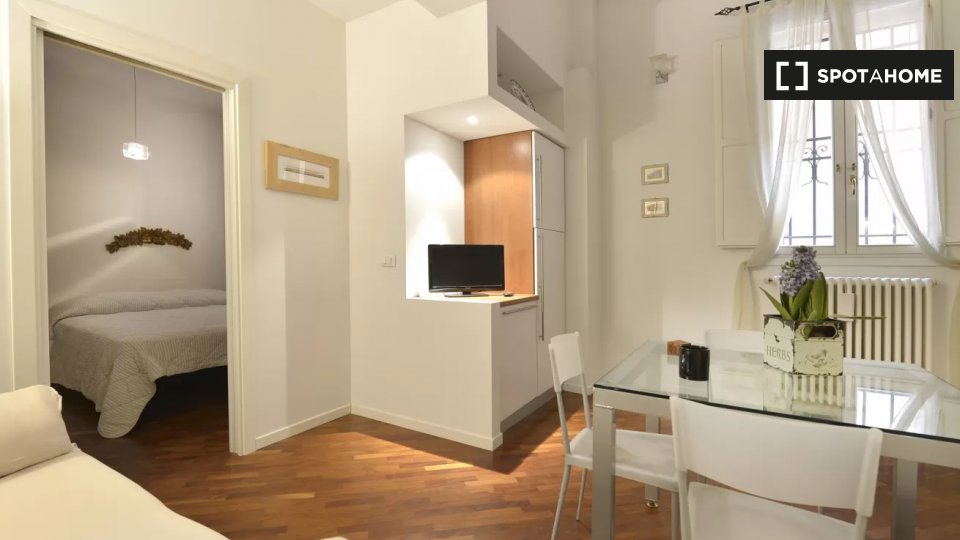 Immagine 2 di Appartamento in affitto  in Via Miramonte a Bologna