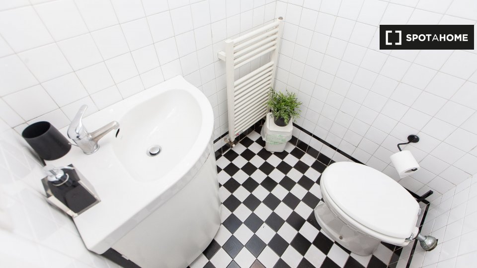 Immagine 11 di Appartamento in affitto  in Via del Mattonato, 00153 Roma RM, Italy a Roma