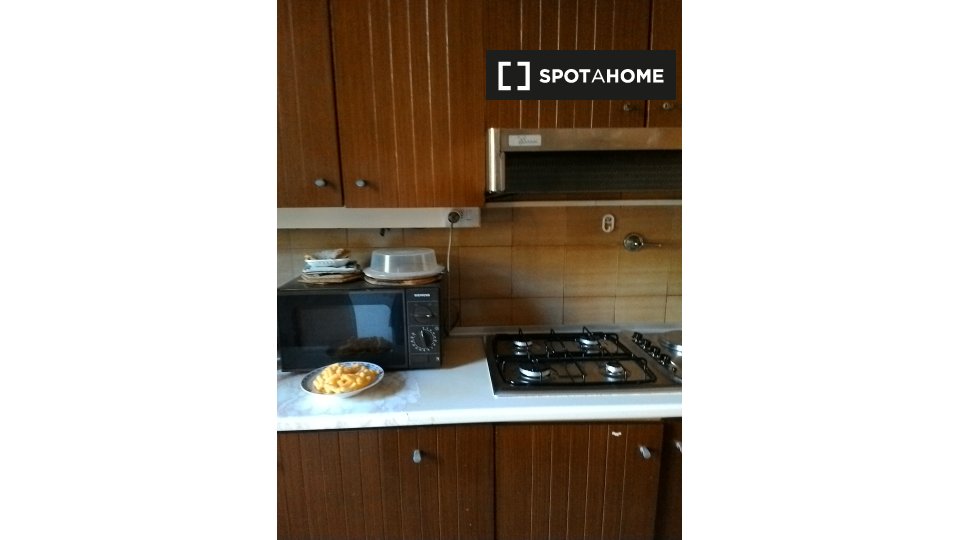 Immagine 9 di Camera condivisa in affitto  in Via Capo di Lucca a Bologna