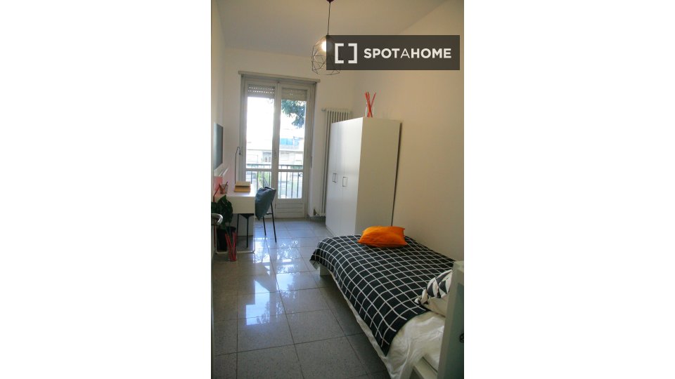 Immagine 2 di Camera condivisa in affitto  in Corso Dante a Torino