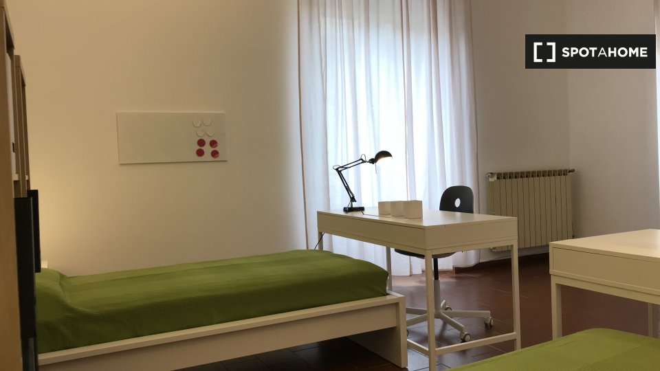 Immagine 5 di Camera condivisa in affitto  in Viale Bligny a Milano