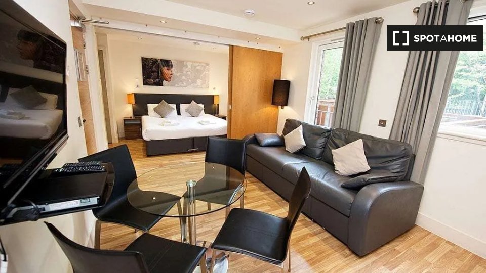 Immagine 3 di Appartamento in affitto  in Brandfield St a Inverleith, New Town and Fountainbridge