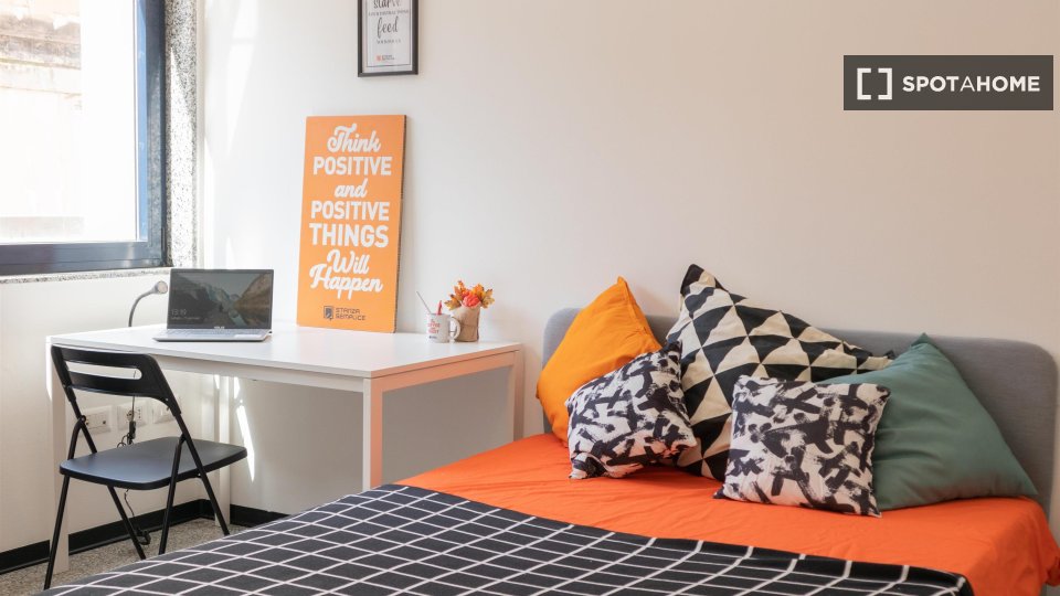 Immagine 3 di Camera condivisa in affitto  in Via Dante a Cagliari