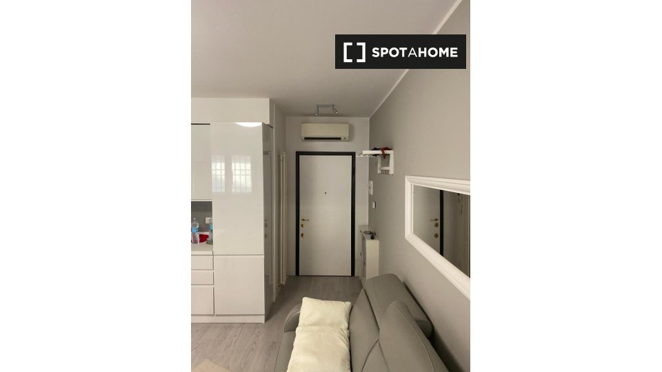 Immagine 18 di Appartamento in affitto  in Via Elio Bernardi a Bologna