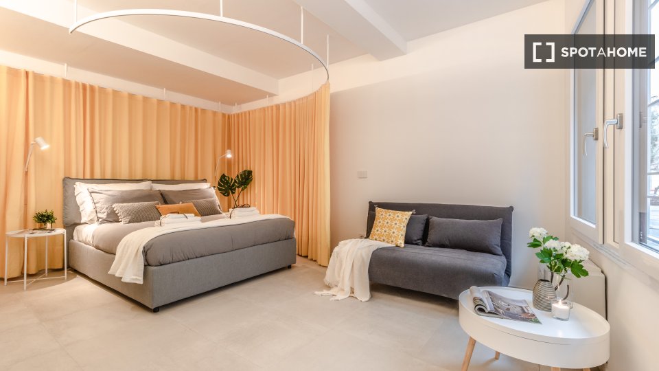 Immagine 9 di Ufficio in affitto  in Via Arienti a Bologna