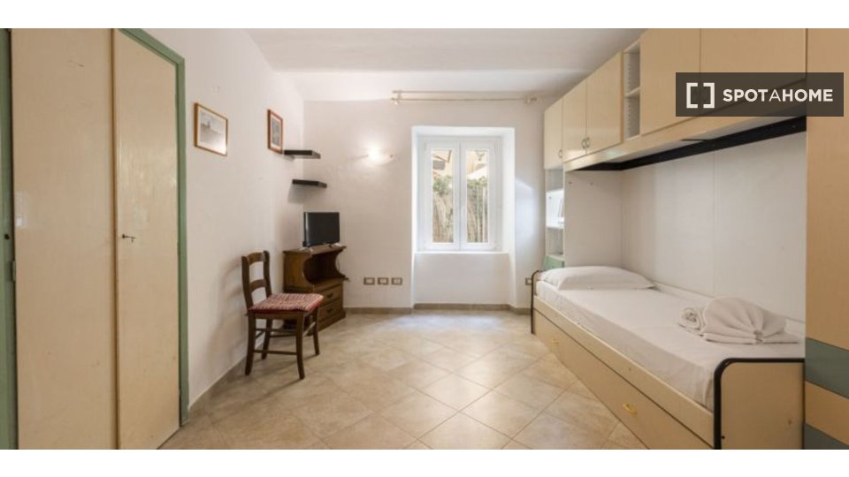 Immagine 9 di Appartamento in affitto  in Via della Mattonaia a Firenze