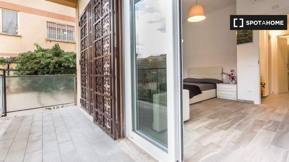 Immagine 4 di Appartamento in affitto  in Via Antonio Cesari a Roma