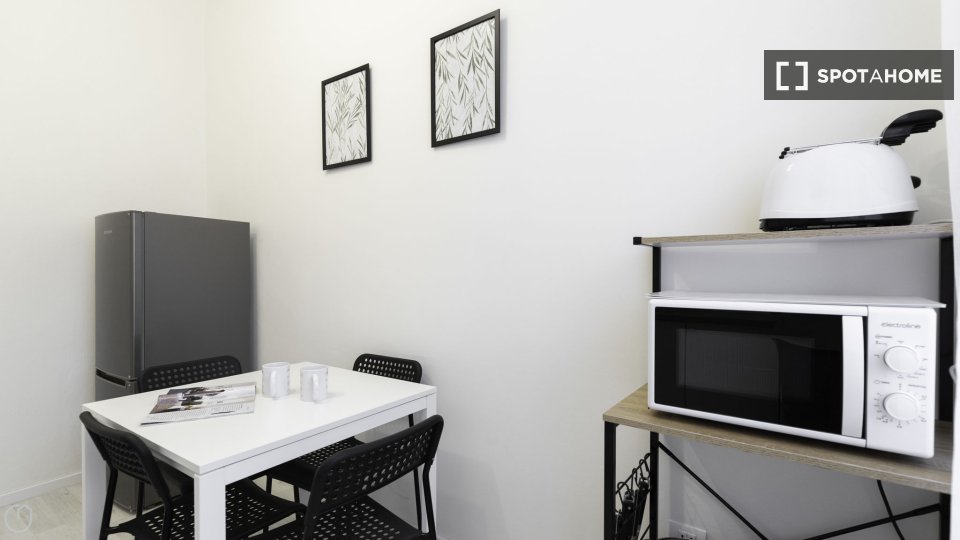 Immagine 10 di Appartamento in affitto  in Via Giacomo Puccini a Monza