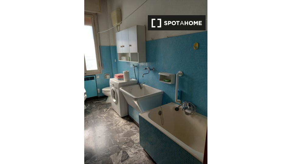 Immagine 11 di Camera condivisa in affitto  in Piazza S. Francesco a Bologna