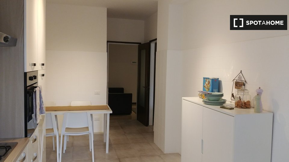 Immagine 10 di Camera condivisa in affitto  in Via Luigi Pellizzo a Padova