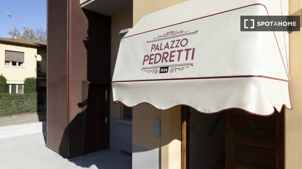 Immagine 11 di Appartamento in affitto  in Via Giuseppe Massarenti a Bologna