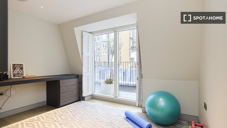 Immagine 2 di Appartamento in affitto  in William Mews a 