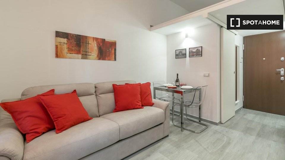 Immagine 1 di Ufficio in affitto  in Via Vespri Siciliani a Milano