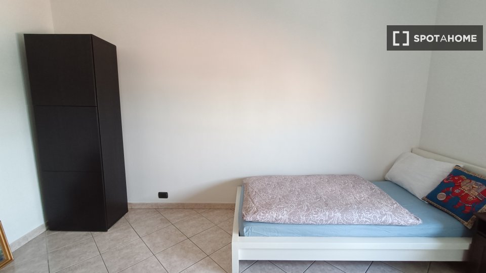 Immagine 19 di Camera condivisa in affitto  in Via Lombardia a Pioltello