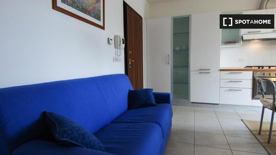 Immagine 5 di Appartamento in affitto  in Via Mario Fantin a Bologna