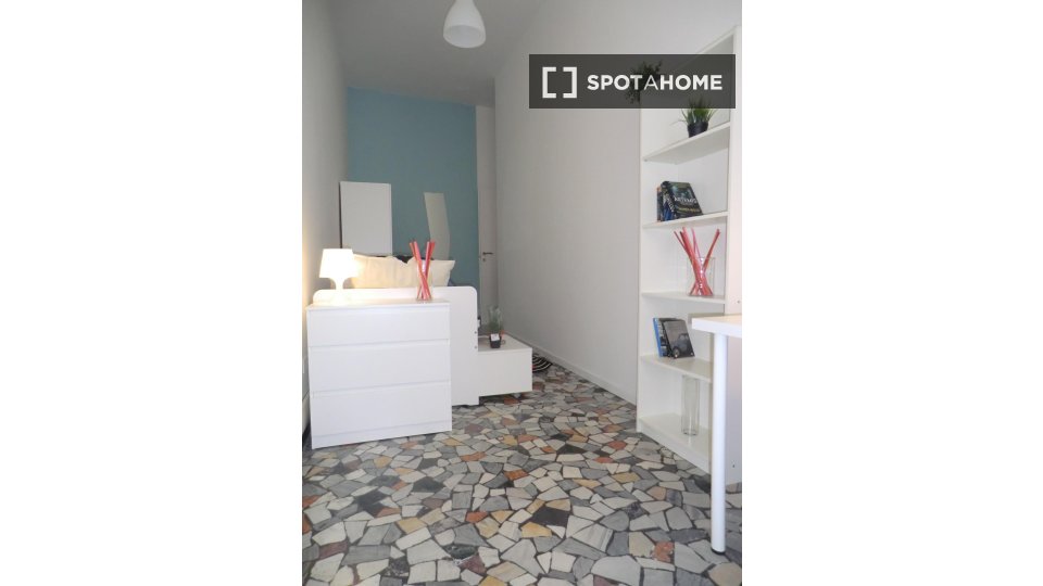 Immagine 3 di Camera condivisa in affitto  in Galleria Santa Lucia a Padova