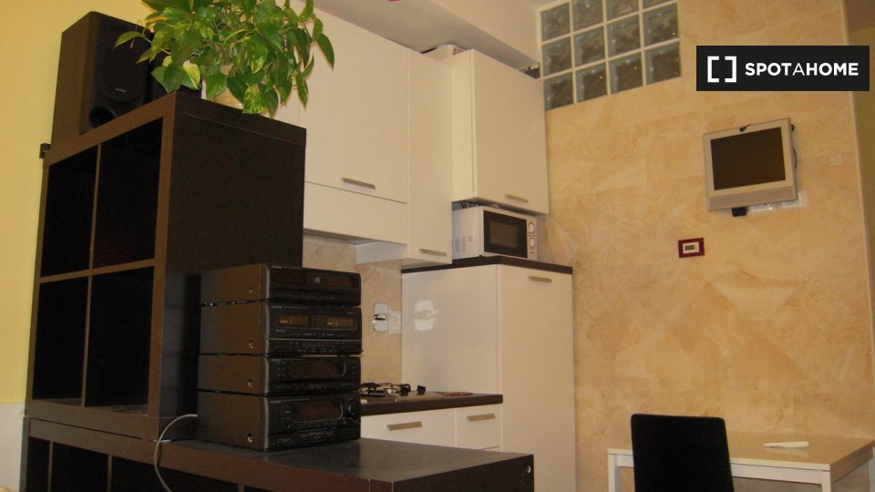 Immagine 4 di Ufficio in affitto  in Via Palestro a Bologna