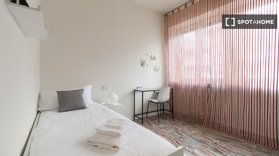 Immagine 3 di Appartamento in affitto  in Via Plinio a Milano