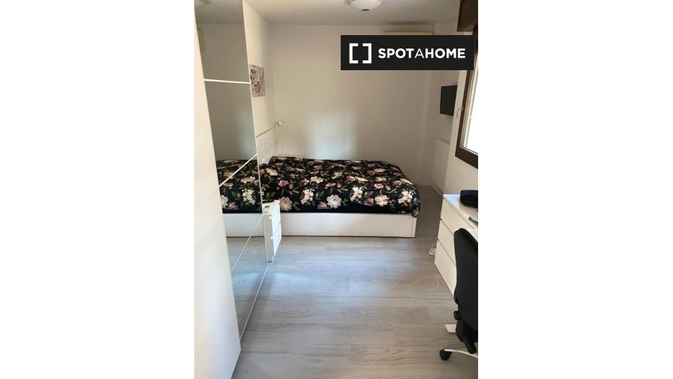 Immagine 13 di Appartamento in affitto  in Via Elio Bernardi a Bologna