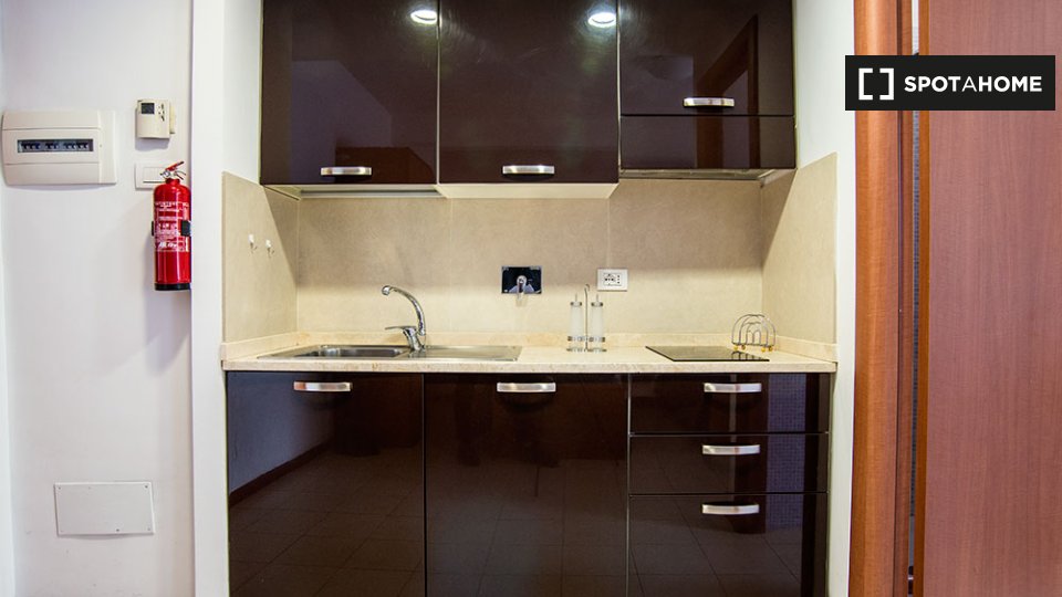 Immagine 9 di Ufficio in affitto  in Via Prenestina a Roma