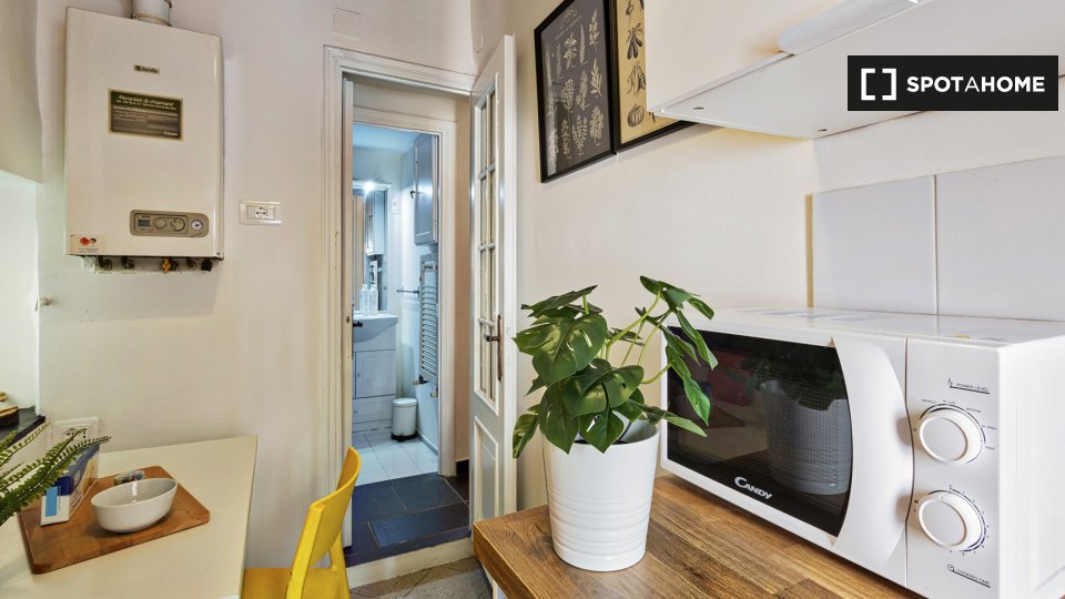 Immagine 6 di Appartamento in affitto  in Salita di Santa Maria di Castello a Genova