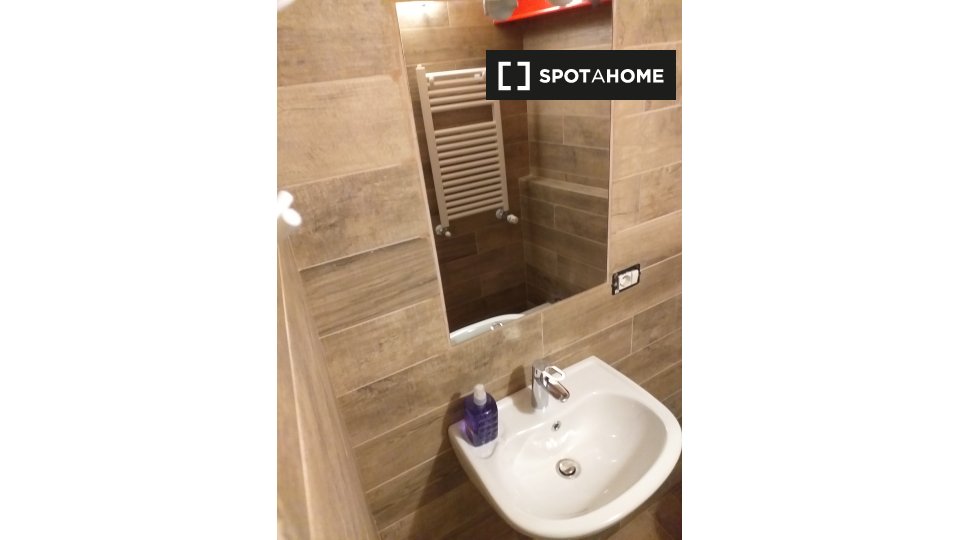 Immagine 11 di Ufficio in affitto  in Via Zamboni a Bologna