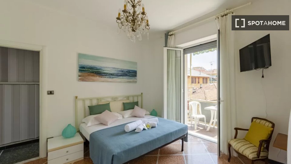 Immagine 16 di Appartamento in affitto  in Via Mons. Cesare Boccoleri a Rapallo