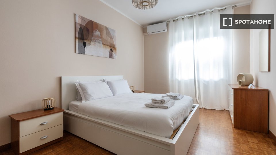 Immagine 6 di Appartamento in affitto  in Viale Campania a Milano