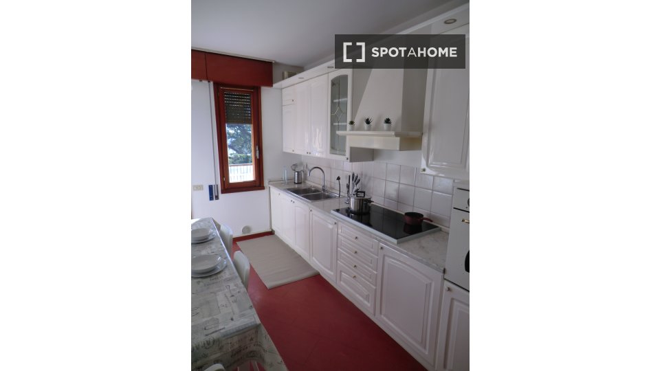 Immagine 13 di Camera condivisa in affitto  in via Vecchia a Padova