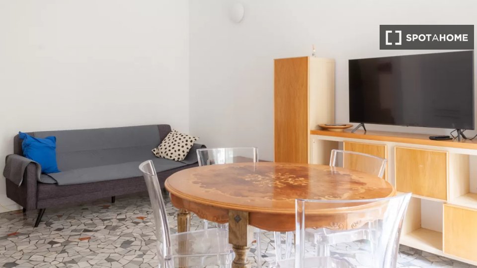 Immagine 3 di Appartamento in affitto  in Via Lario a Milano