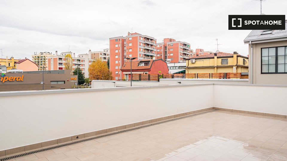 Immagine 18 di Camera condivisa in affitto  in Viale Monza a Milano