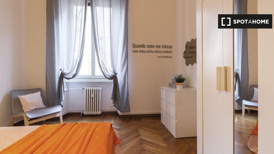 Immagine 3 di Camera condivisa in affitto  in Via Stefano Maria Clemente a Torino