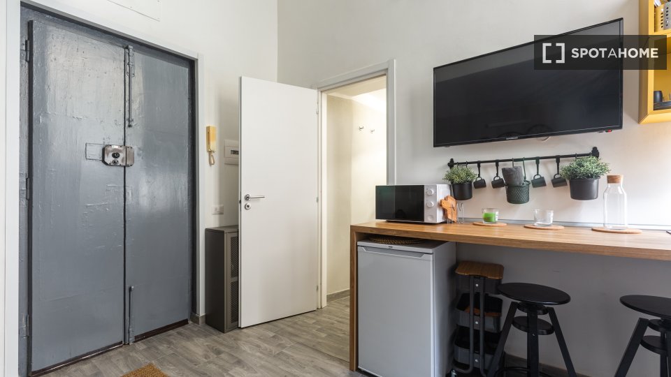 Immagine 5 di Ufficio in affitto  in V.le Gian Galeazzo a Milano