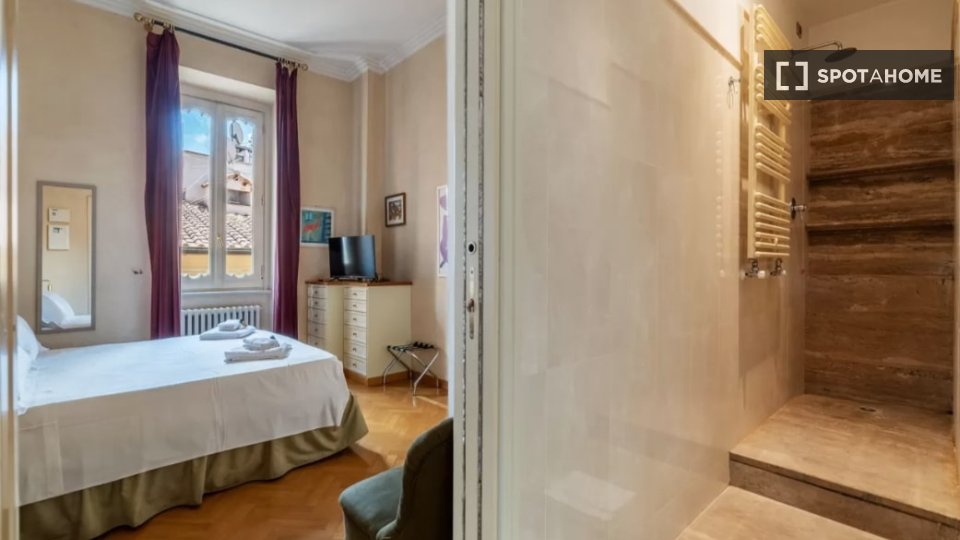 Immagine 4 di Appartamento in affitto  in Piazza del Porto di Ripetta a Roma