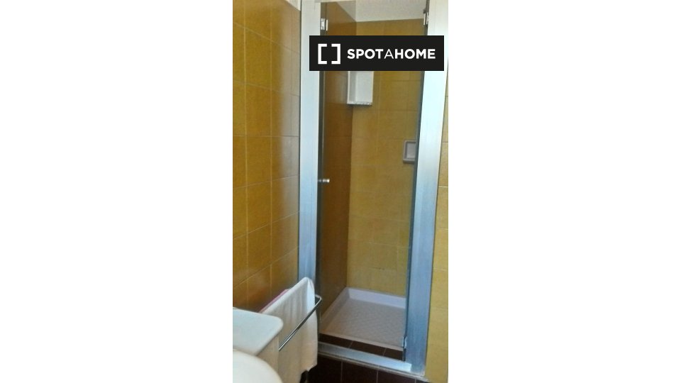 Immagine 14 di Camera condivisa in affitto  in Via Capo di Lucca a Bologna