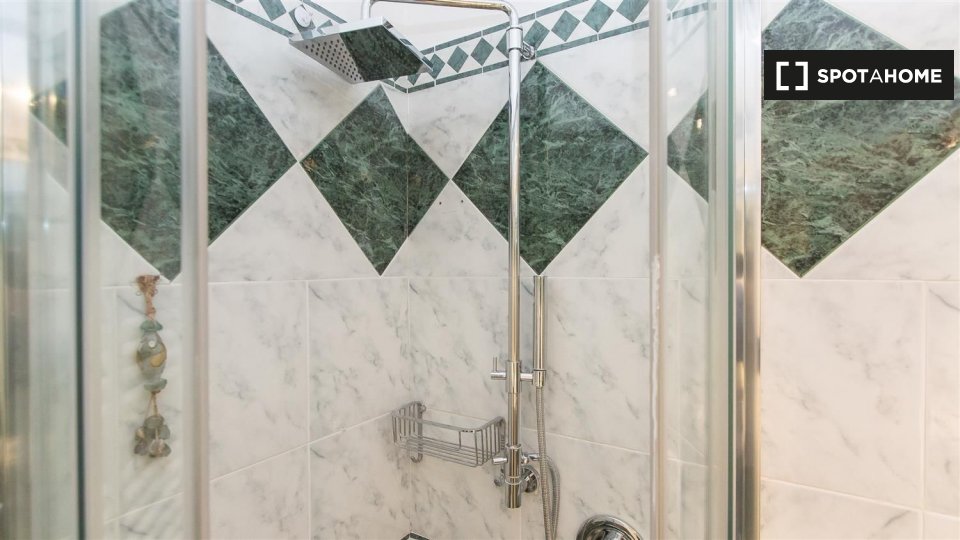 Immagine 17 di Appartamento in affitto  in Via della Scala, 00153 Roma RM, Italy a Roma