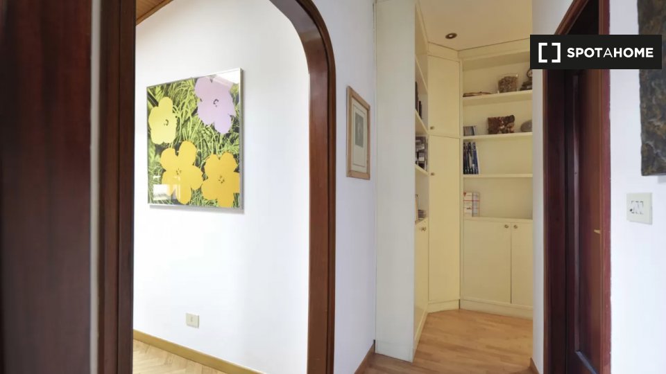 Immagine 14 di Appartamento in affitto  in Piazza S. Martino a Bologna