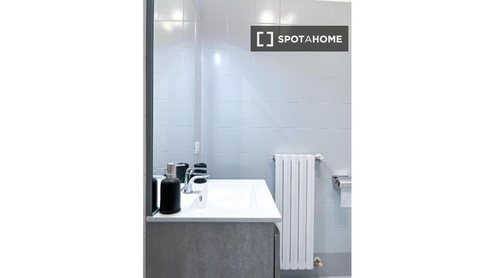 Immagine 7 di Appartamento in affitto  in Corso Genova a Milano